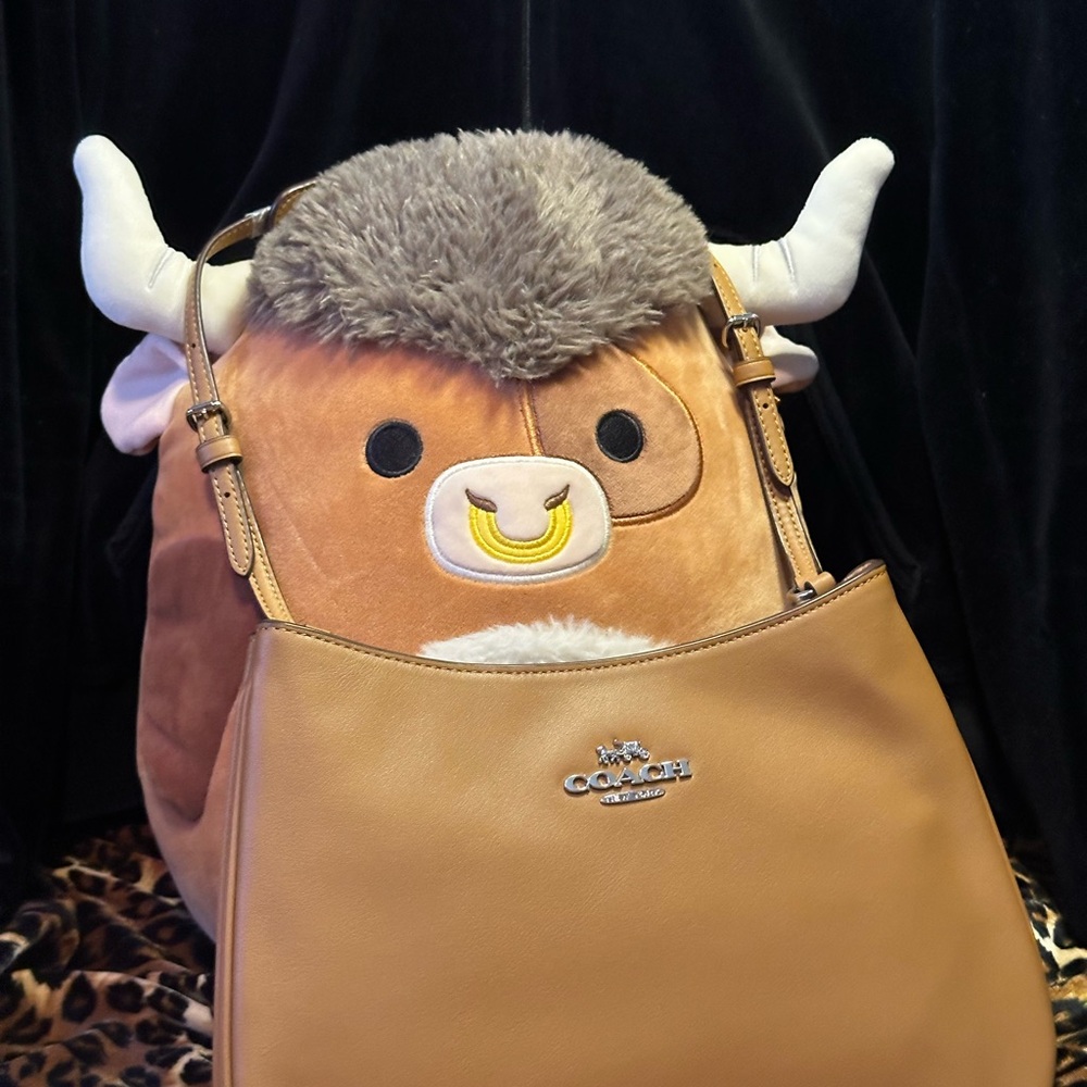 Coach Penelope Shoulder Bag in Light Saddle